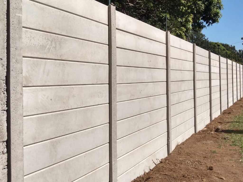 Muro pré-moldado de concreto da Arcitel em Franca SP